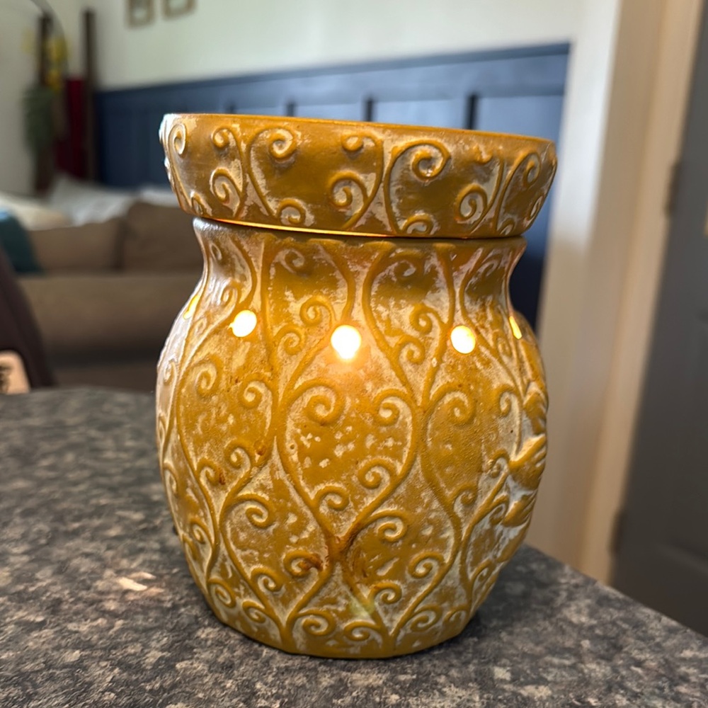 Scentsy mustard yellow  Accent Candle Holder with Ornate Design